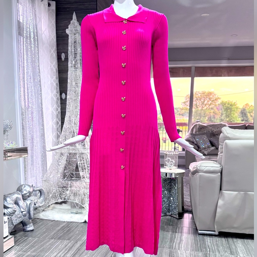 NWOT 🩷Chic Fuchsia (Pink) Long Sleeve Knit Dress with Button Detail